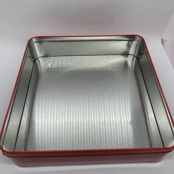 COLLECTOR Peanuts A CHARLIE BROWN CHRISTMAS COOKIE TIN Music & Lights Up SNOOPY - Picture 2 of 8